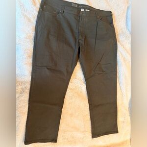 True Nation Athletic Fit Army Green jeans // Sz 48 x 30 - NWOT